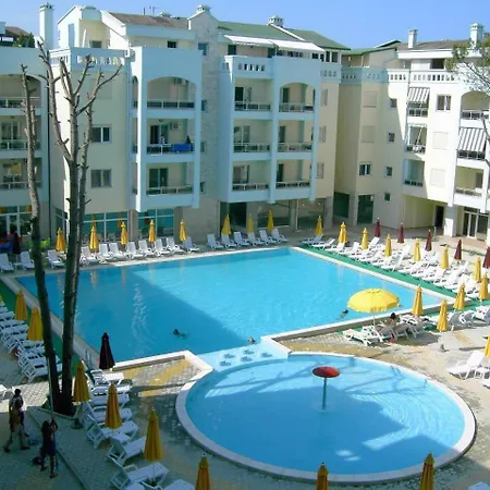 Naura's Luxury Seaside Apartament *